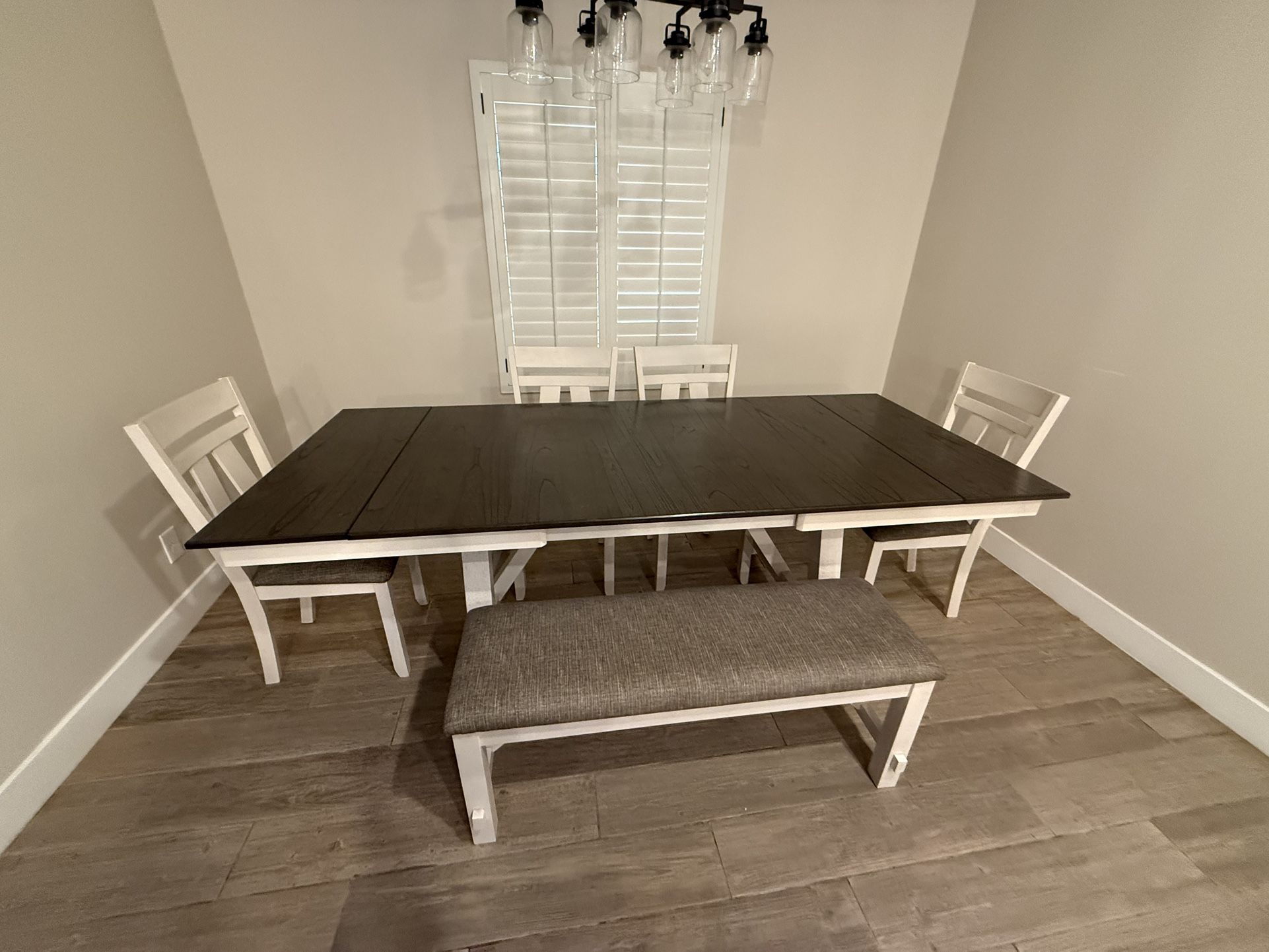 Dinning Table