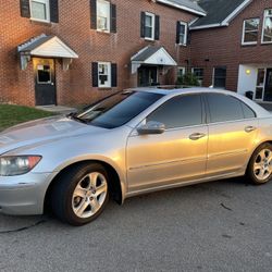 2005 Acura RL