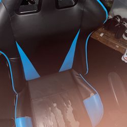 Reclining gaming chair