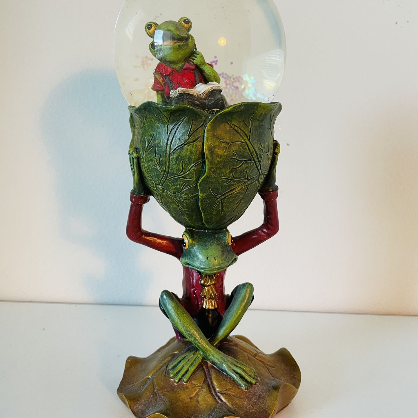 Beautiful Frog Globe - Inspires Imagination And Reading