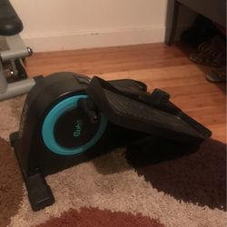 Cubii  Elliptical M/F3A2 Turquoise With Display Monitor