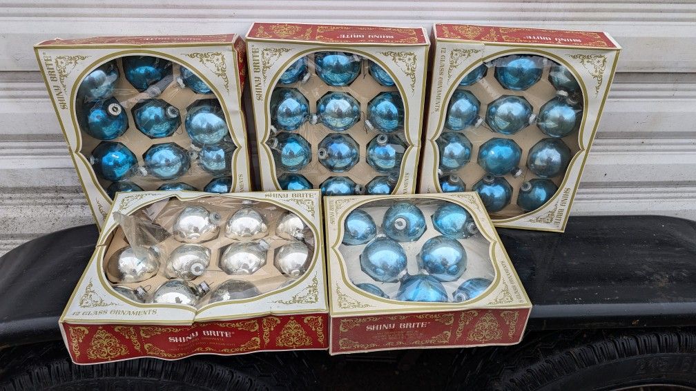 Vintage Christmas Tree Glass Bulbs, Approx 56 Near Sylvania / Upton Or Eastside