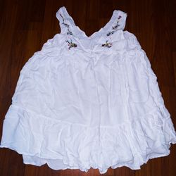 SHEIN Women’s White with Embroidered Floral Design Dress Size Medium