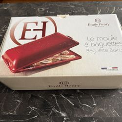Emile Henry Baguette Baker - Made In France