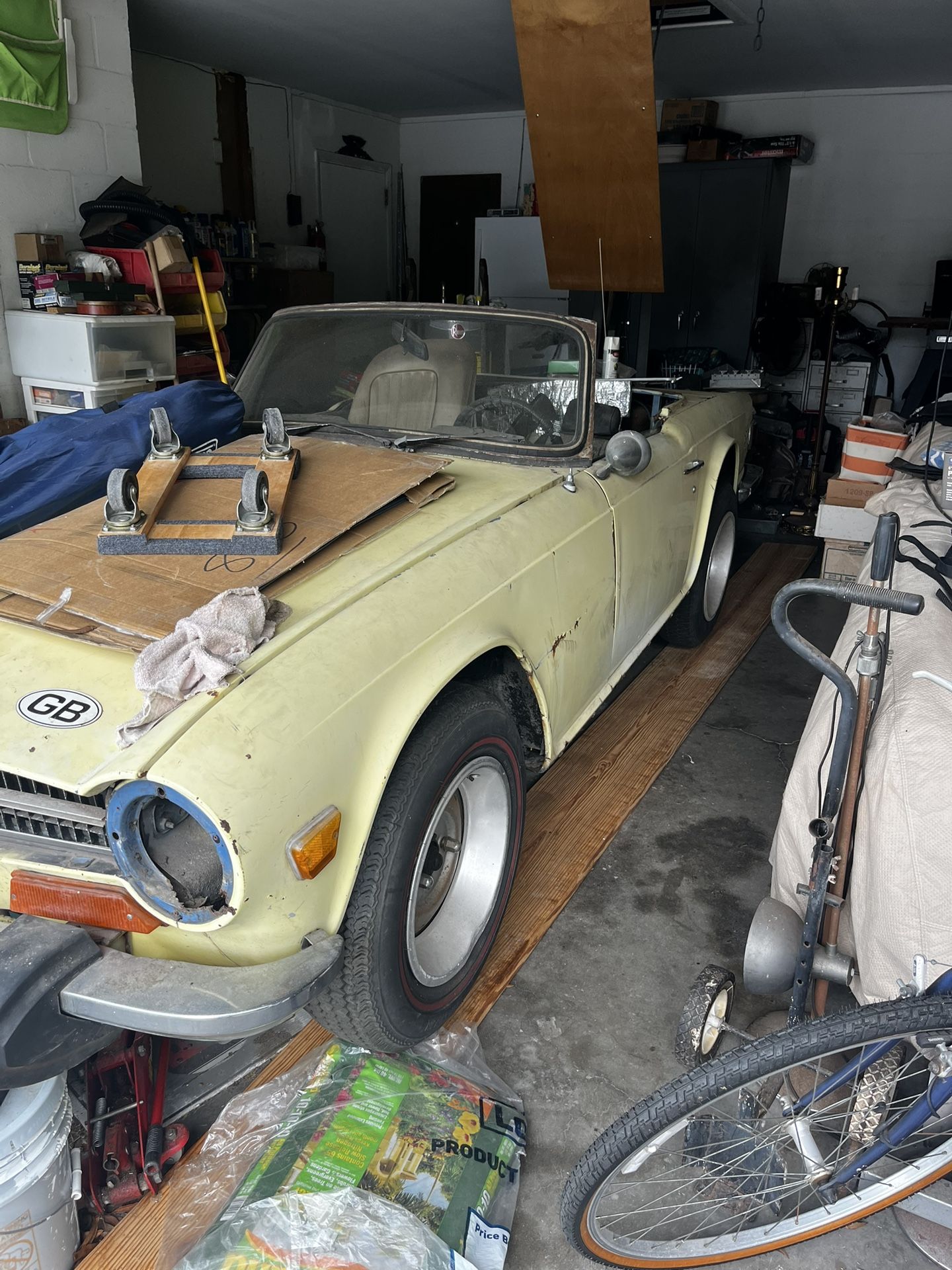 1974 Triumph TR6 Parts Car
