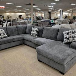 🫒New🫒$10 Down Payment Finance 🫒Ballinasloe  Dark Gray 3 Piece Laf/Raf Sectional with Chaise 