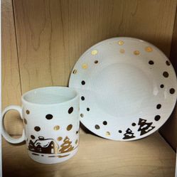 Demitasse "Studio Nova" Golden Christmas 2.5" Tea Cup & Saucer