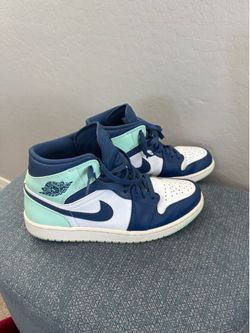 Air Jordans 1 Blue Mint size 9