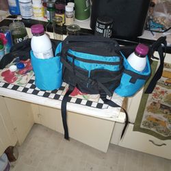 Fanny Pack Hold 2 Drinks  4 Pockets  $12