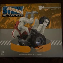 Motorcyclist With 3wheel Motorcycle With Light And Sound Effects $12