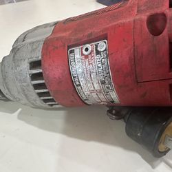 Corded Reversible Power Drill 3/8 “ Chuck Milwaukee,In Excellent Working Condition 