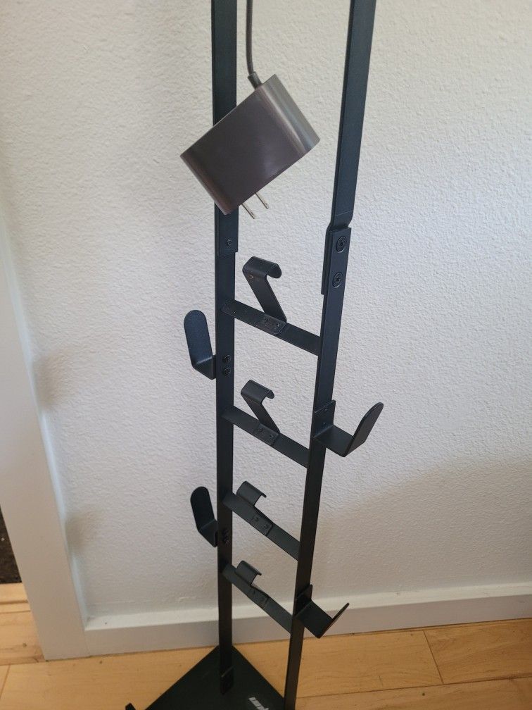 Dyson Vacuum & Accessorie Vertical Stand For V7 Trigger Animal.