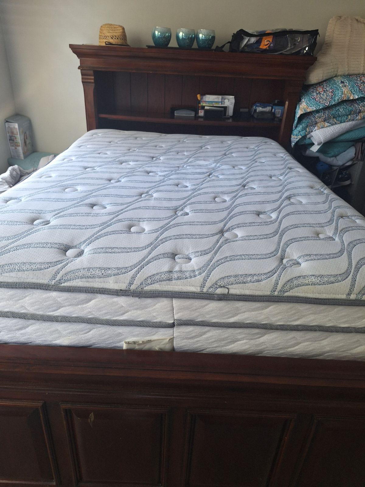 Clairfield Tobacco Dresser W/ Full Bed for Sale in Charlotte, NC