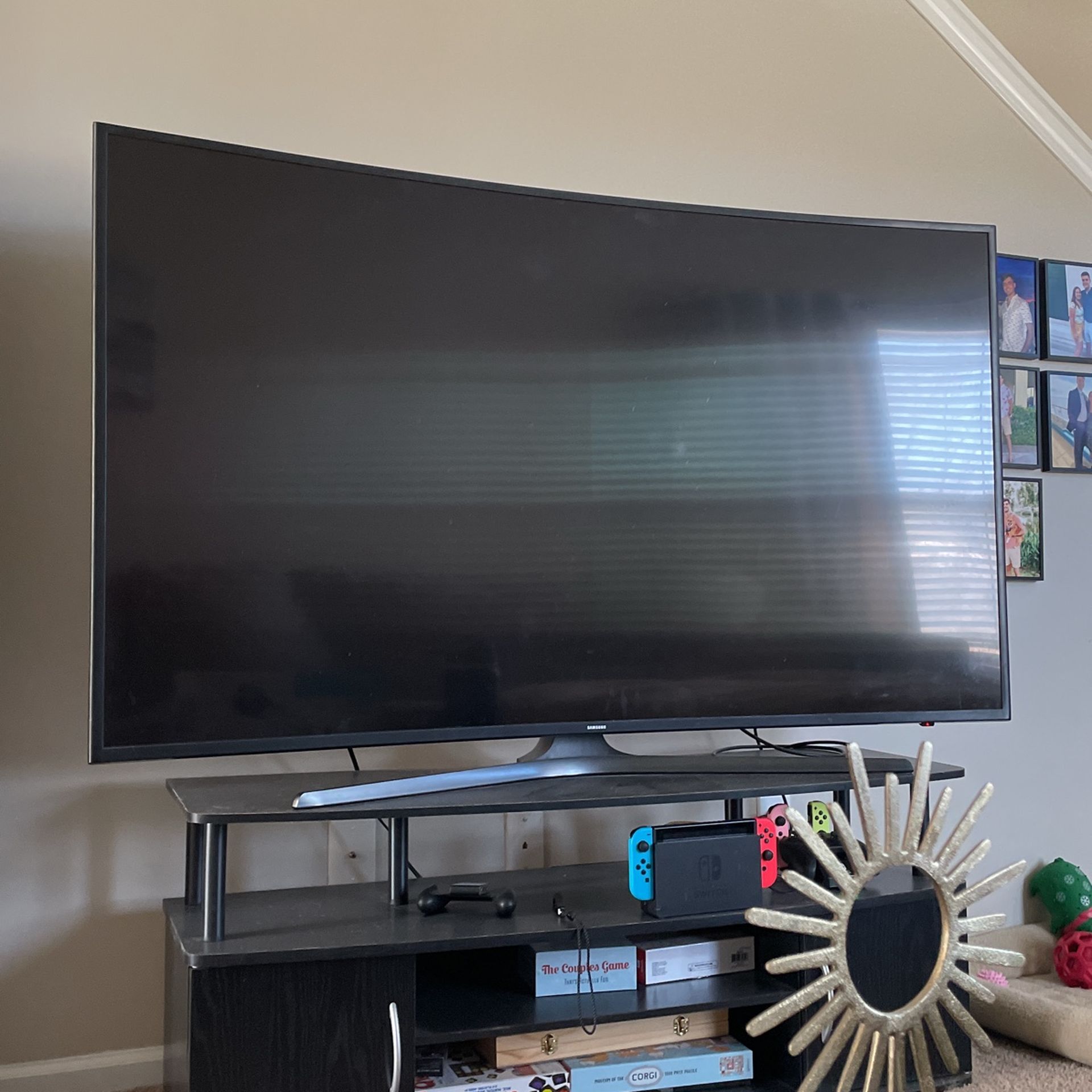 Samsung 65in Curved Smart TV