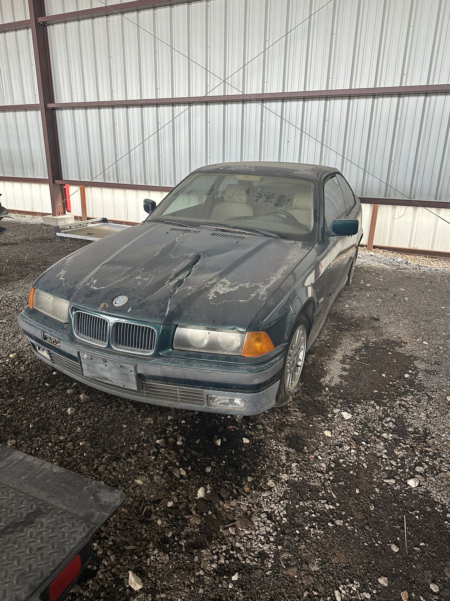 1996 BMW 318iS
