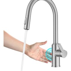 Kraus
Oletto Touchless Sensor Pull-Down Single Handle Kitchen Faucet
Model: KSF-2830