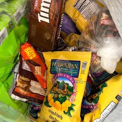 Free food - chocolate, chips, etc.