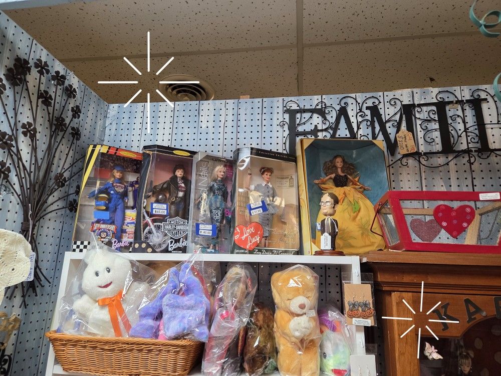 JUNK N DISORDERLY 207 W DENNIS STREET OLATHE KS