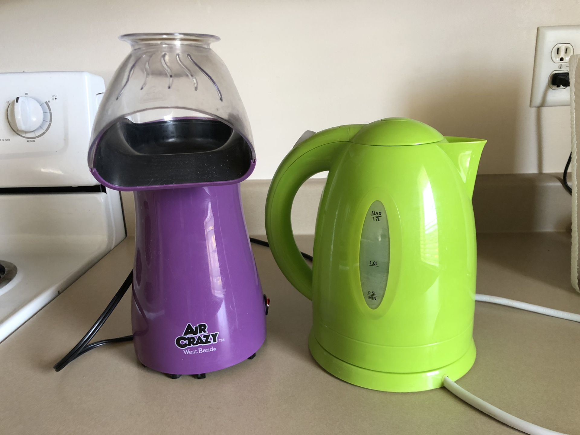 Popcorn air popper and water warmer for easy tea/coffee/hot coco!