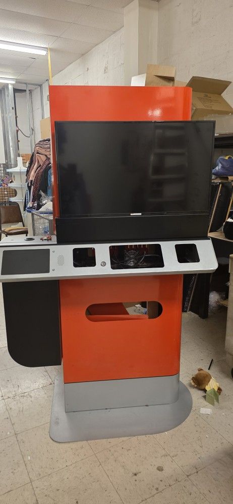 Nintendo Switch Kiosk