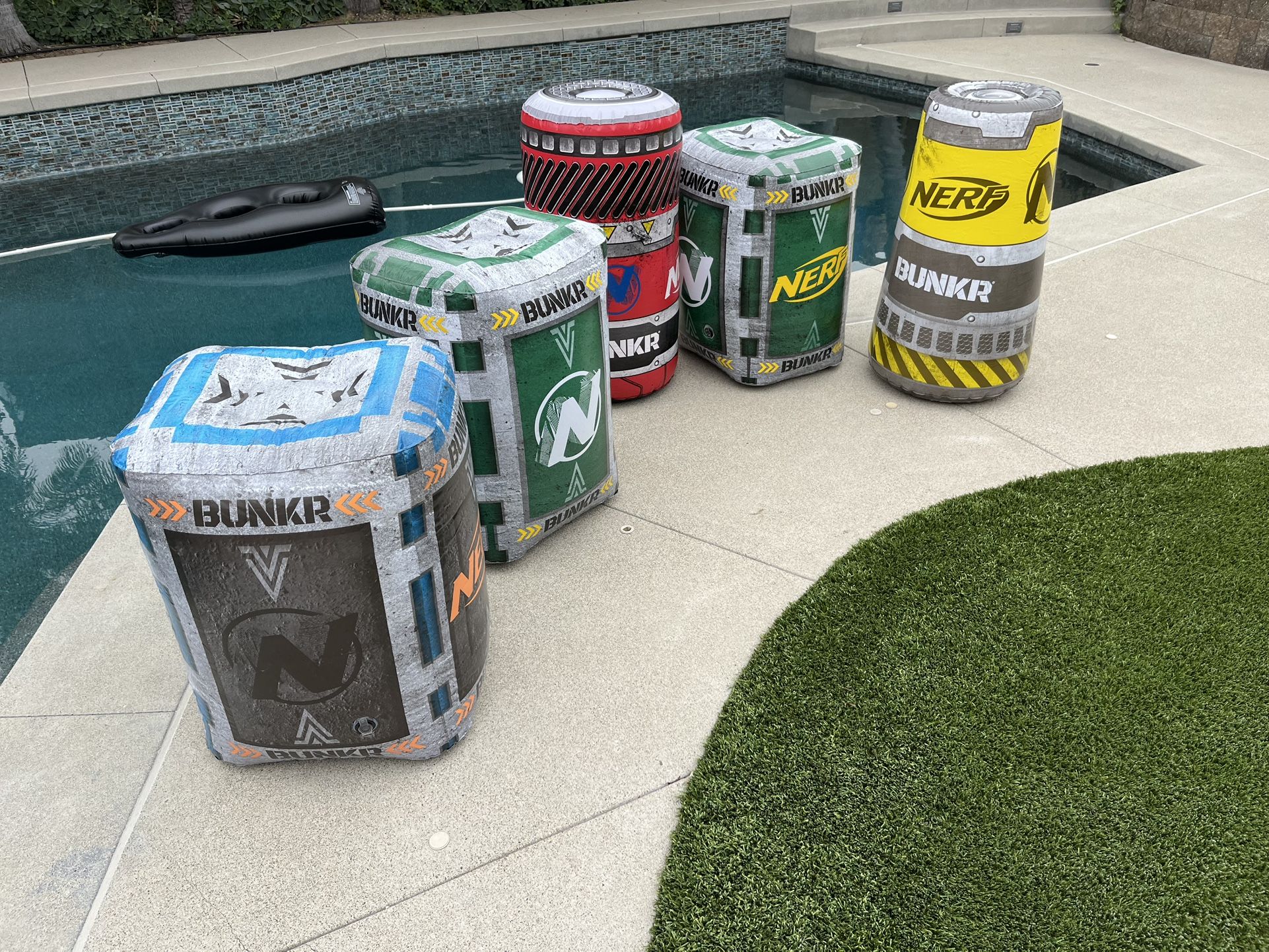 Nerf Bunkers Inflatable