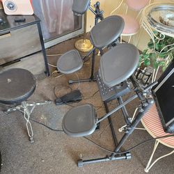 Bateria Electronic Drum Set Ion Complete  with Amplifier and Power Cords, 1/4"  to 1/4" Jack Cord and Set of Headphones 🎧  $175.00 O.B.O.