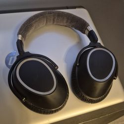 Sennheiser PXC 550 Wireless Bluetooth Noise Cancelling Headphones