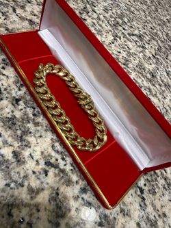 Semi solid Cuban bracelet 10k gold in great condition