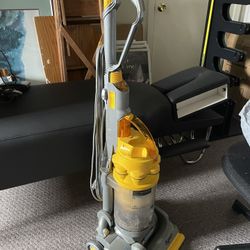 Dyson vacuum cleaner 