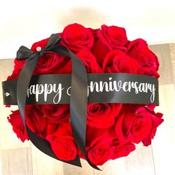 Rose Bouquet/ Roses/ Rose Arrangement/ Valentines Day/ Valentines Gift 