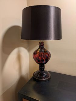 Table Lamp With Shade.  Pier 1.  2 Toned Glass. Gorgeous Condition.
