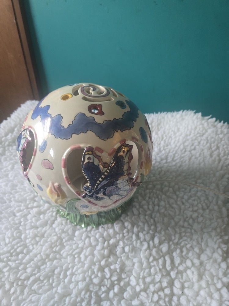 Light Up Butterfly Ball