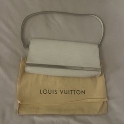 LV Clutch - Authentic