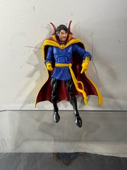Marvel Doctor Strange 6” Hasbro 2016 Action Figure with Cape