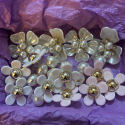 Croc Charms Faux  Pearls.   $20