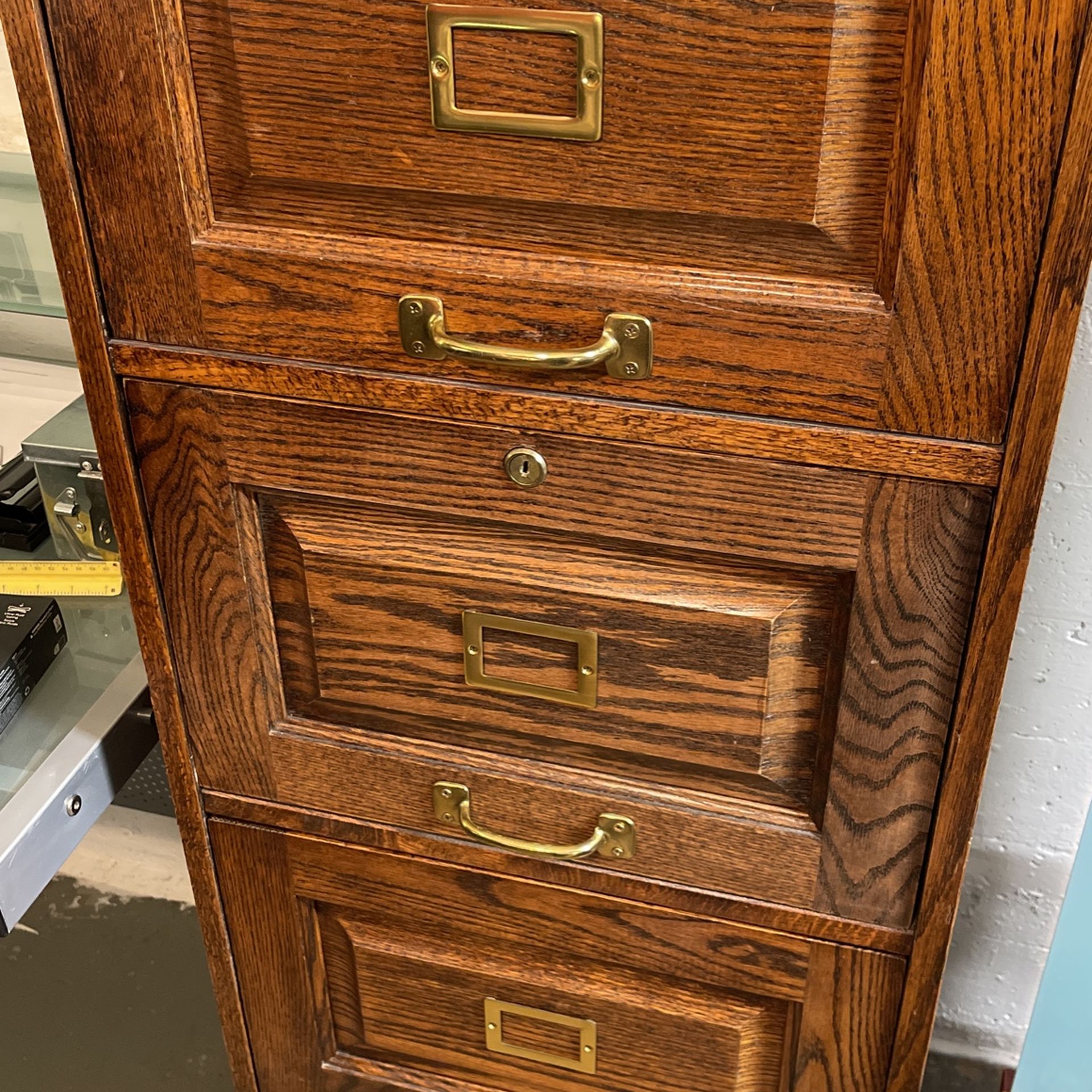 4 Drawer Wooden File Cabinet for Sale in Chicago IL OfferUp