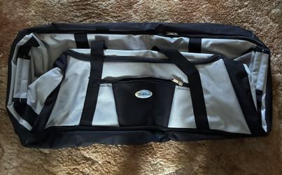 Rolling bag with wheels