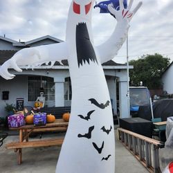 Halloween 10ft. Giant Ghost Led Used
