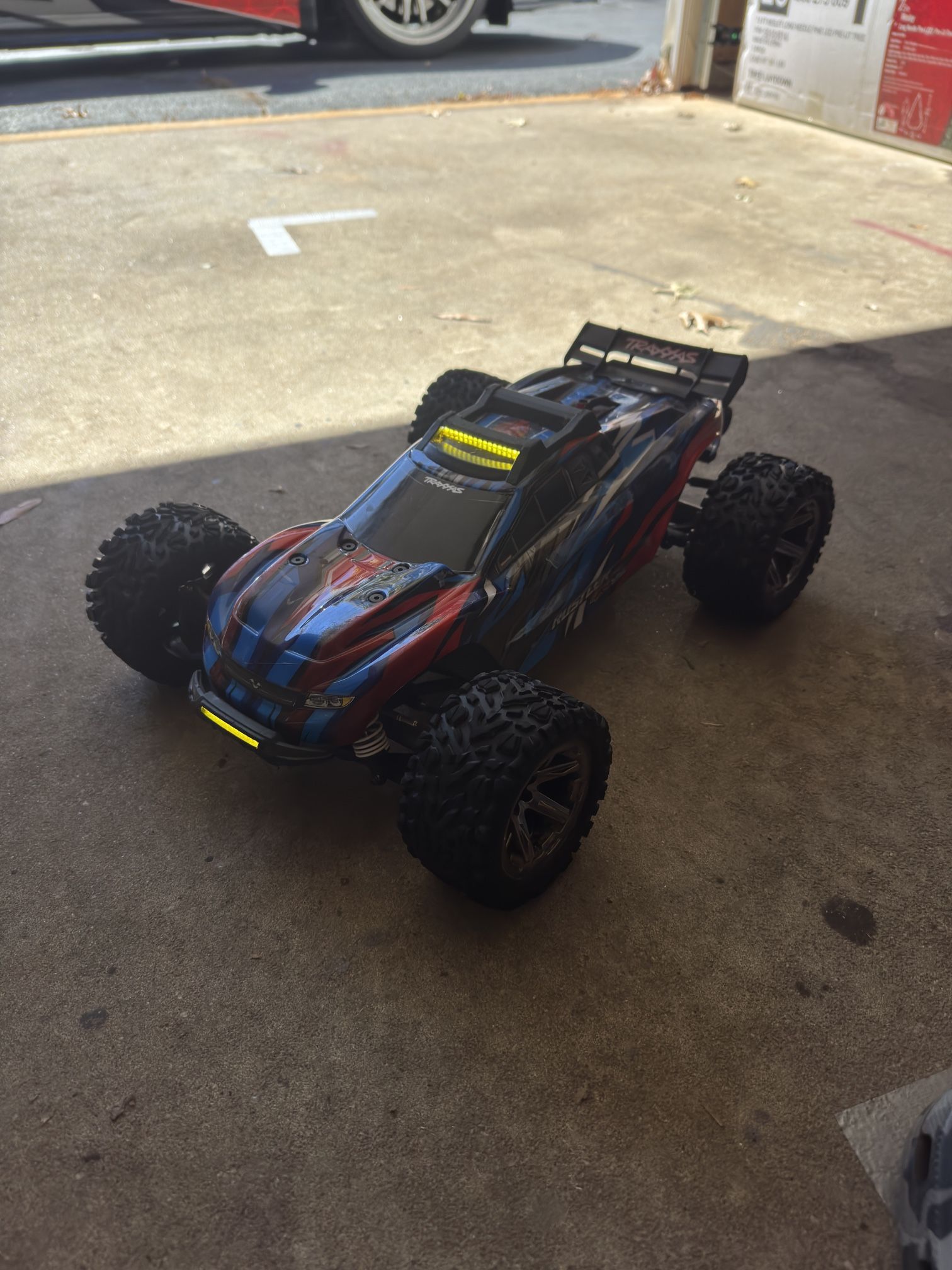 Traxxas Rustler 4x4