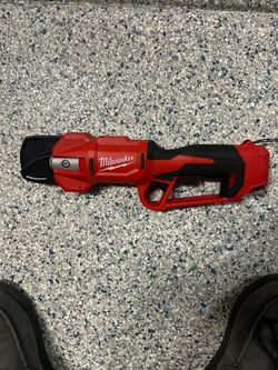 Milwaukee M12 Pruning Shears (Bare Tool)