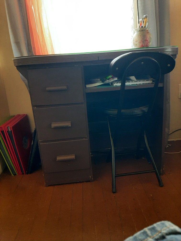 Small Desk