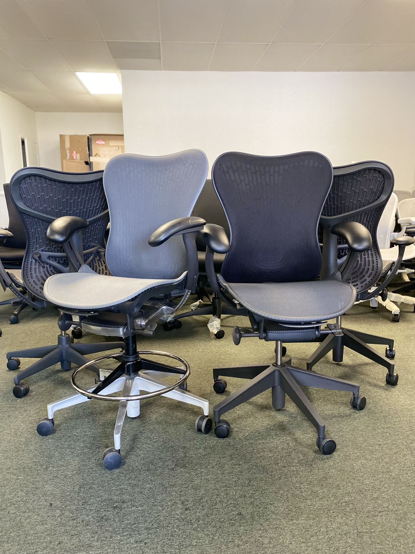 🔥 HERMAN MILLER MIRRA FULLY LOADED LUMBAR SUPPORT