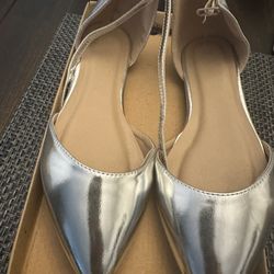 Metallic Flat Shoes Size 8.5