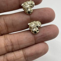 10K Gold Nugget Heart Studs