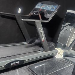 Life Fitness Commercial Treadmill