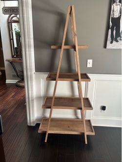 Beautiful brand new cascade ladder