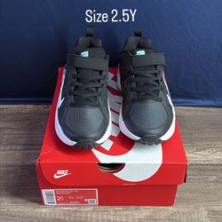 Nike size 2.5 Y