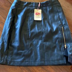 Med Brand New Skirt 
