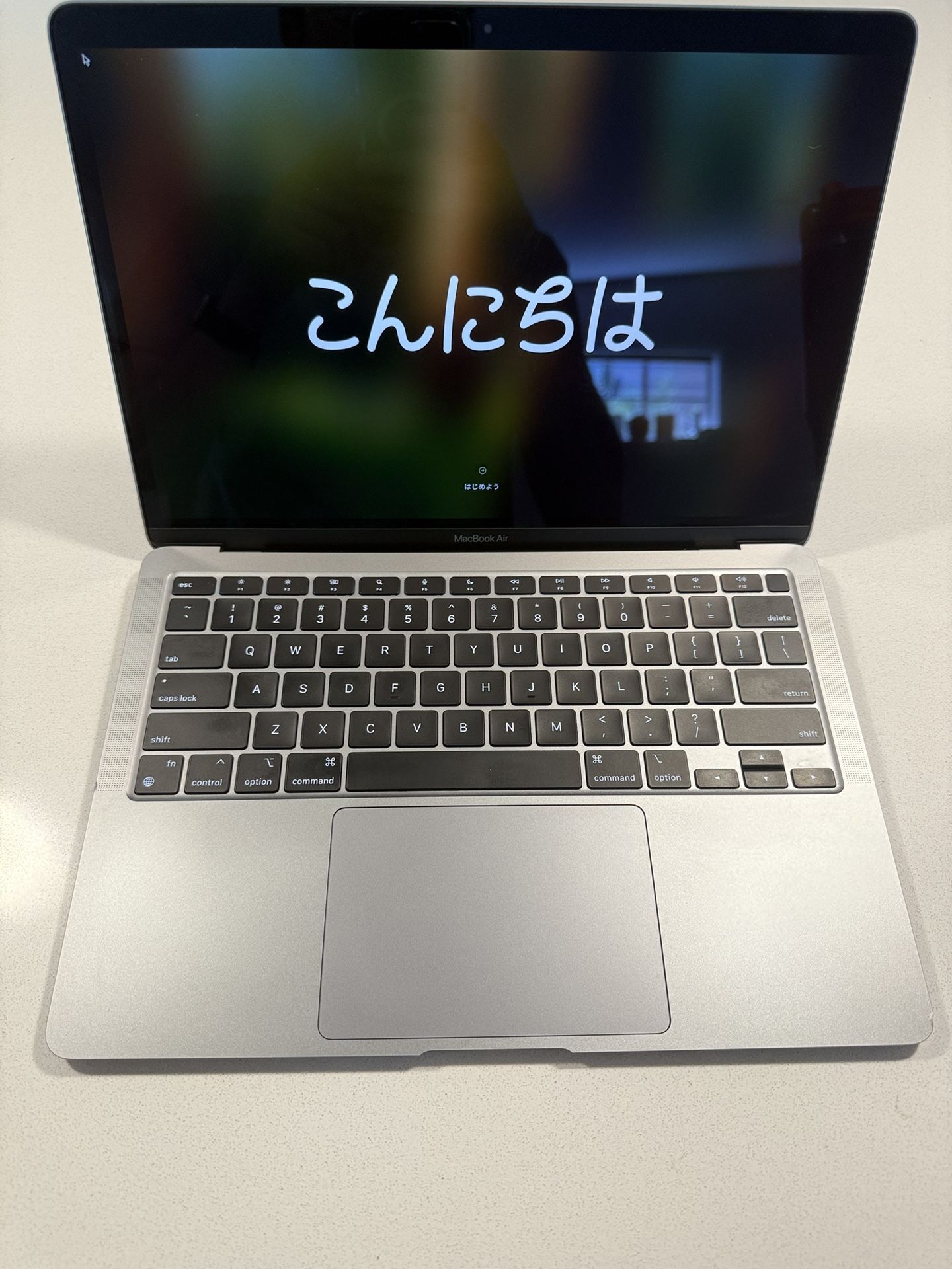 M1 MacBook Air Apple Intelligence 