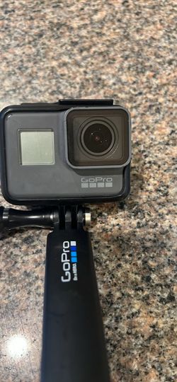 GoPro  Hero5 Camera with Selfie Stick